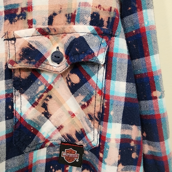 Upcycled bleach dyed Harley-Davidson back flannel shirt men's size medium - Picture 6 of 10